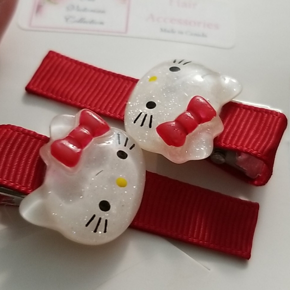 Hello Kitty hair clips NWT ❤ - Picture 4 of 4